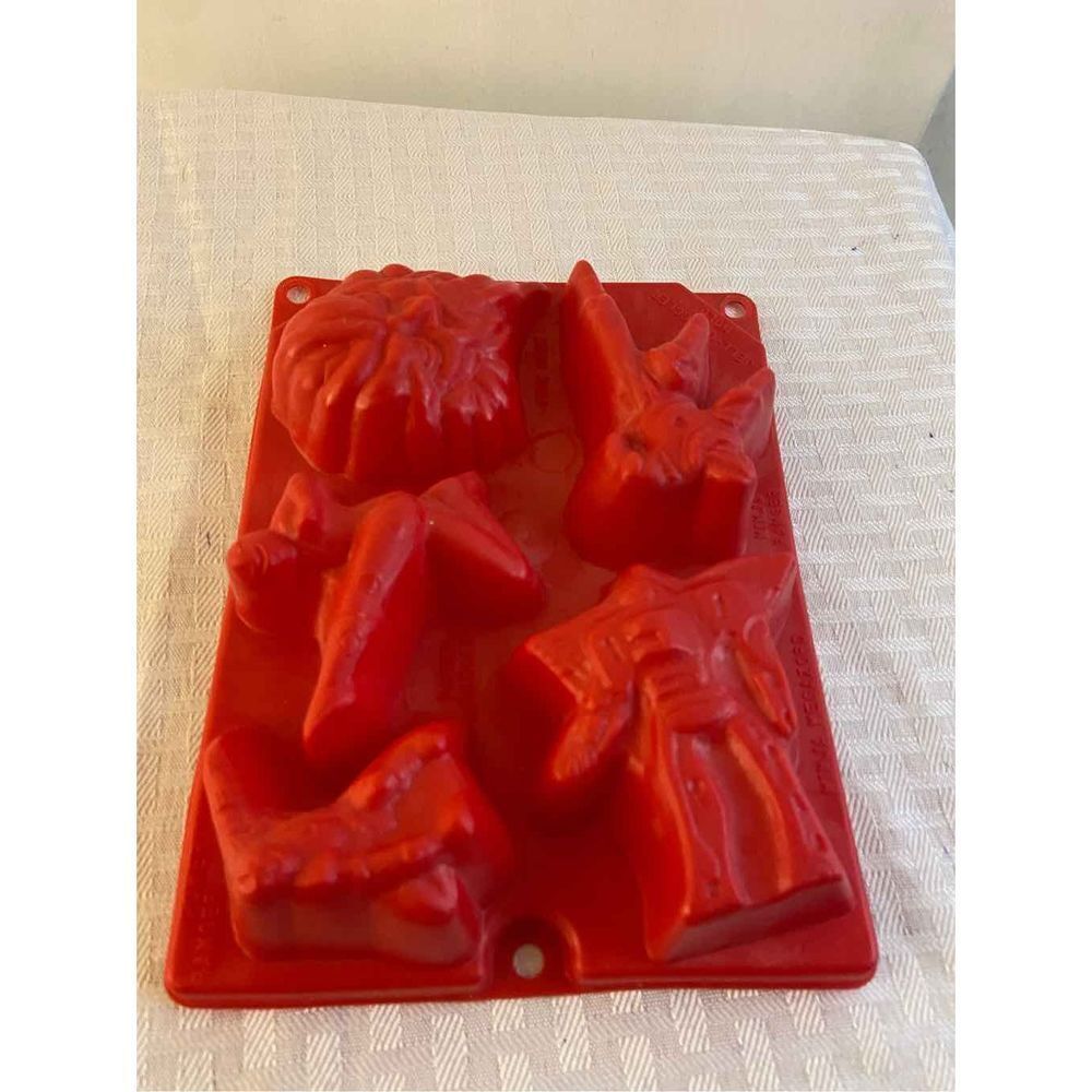Jello mold red color power‎ ranger